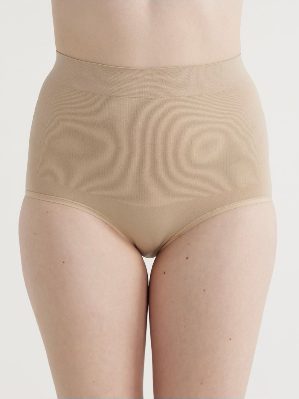 Seamless Mid-Rise Shaping Brief